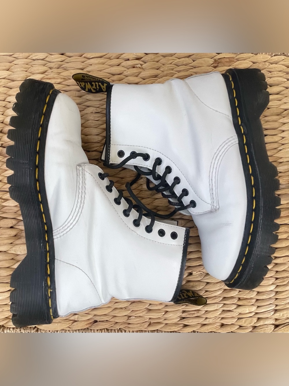 Dr Martens 1460 8 Eye (Unisex) Women's 8 Men 7